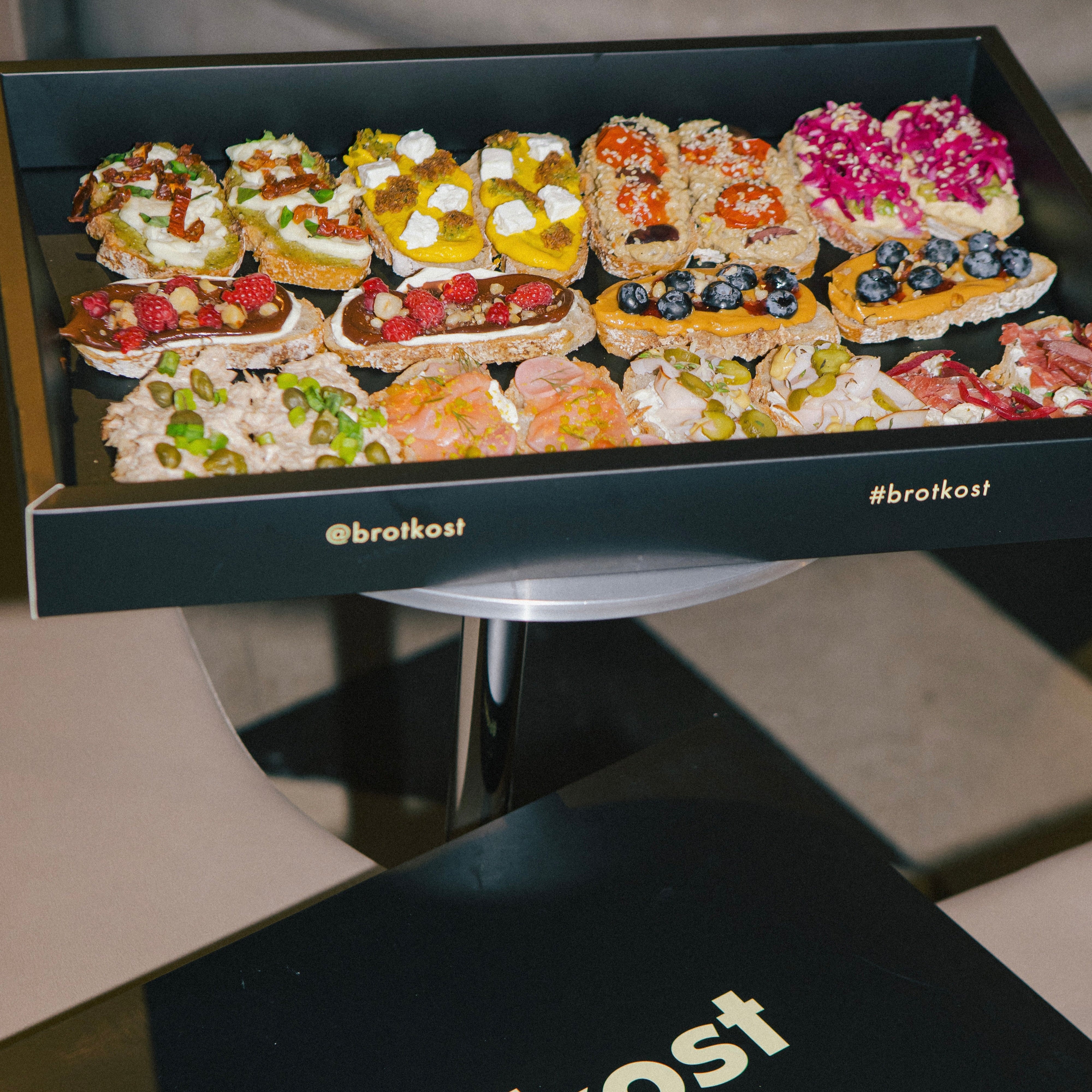 Gemischte Brötchen-Box