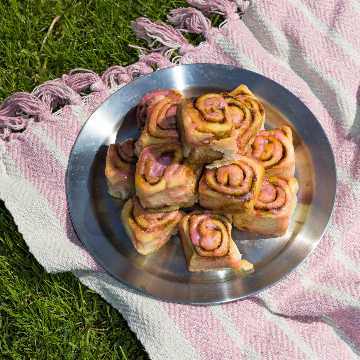flaumige Zimtschnecken VEGAN (8 Stk.)
